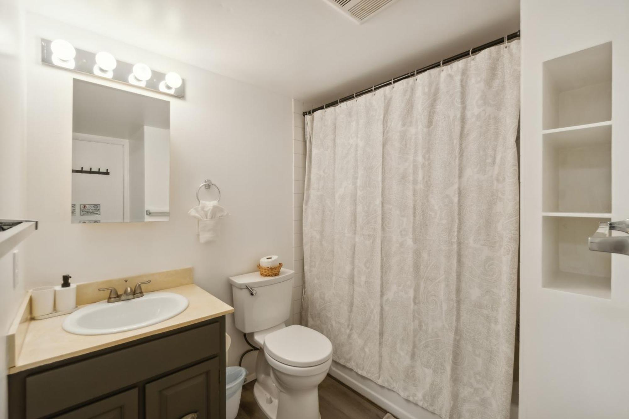 Central Bellevue Retreat Ngoại thất bức ảnh
